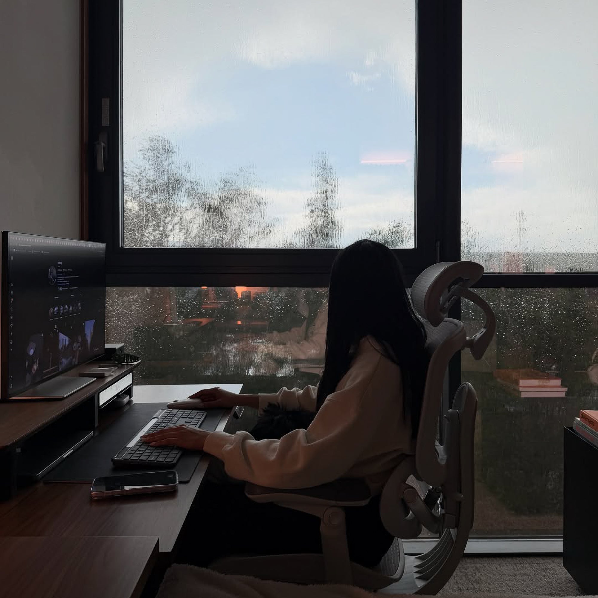 Desk Setup Cockpit | Walnut
